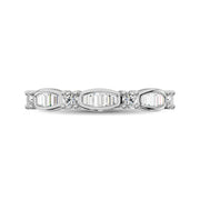 14K White Gold 1/4 Ctw Round and Tapper Diamond Band Ring